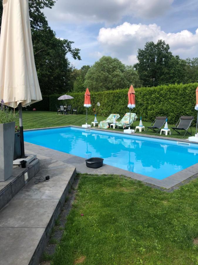 B&B Maison Saint Tropez 에인트호번 외부 사진