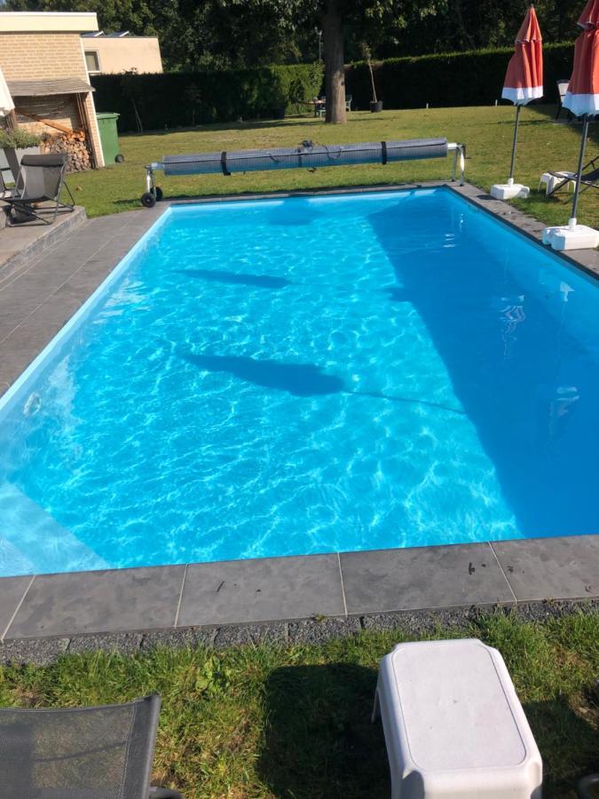 B&B Maison Saint Tropez 에인트호번 외부 사진