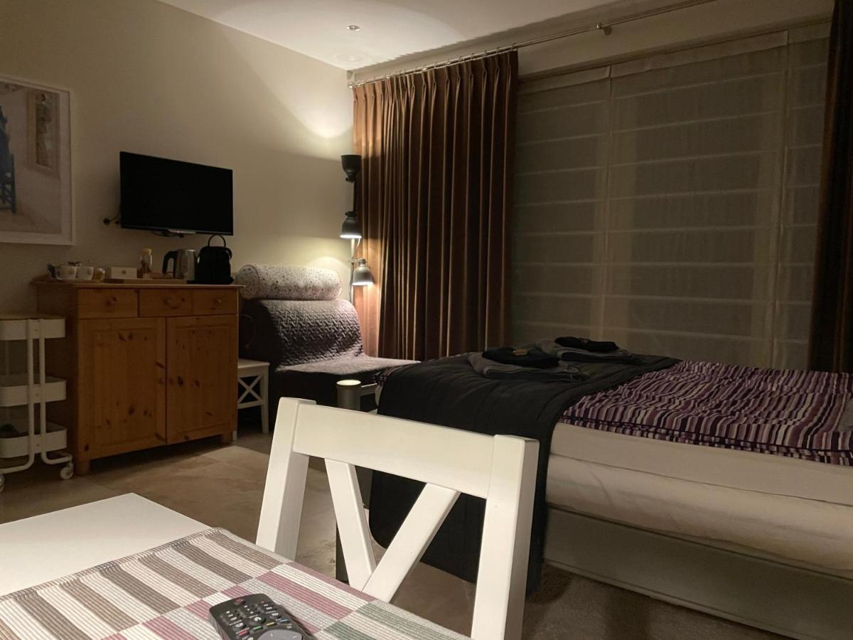 B&B Maison Saint Tropez 에인트호번 외부 사진