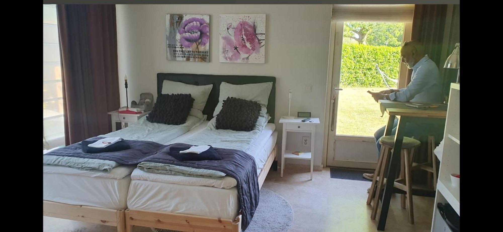 B&B Maison Saint Tropez 에인트호번 외부 사진