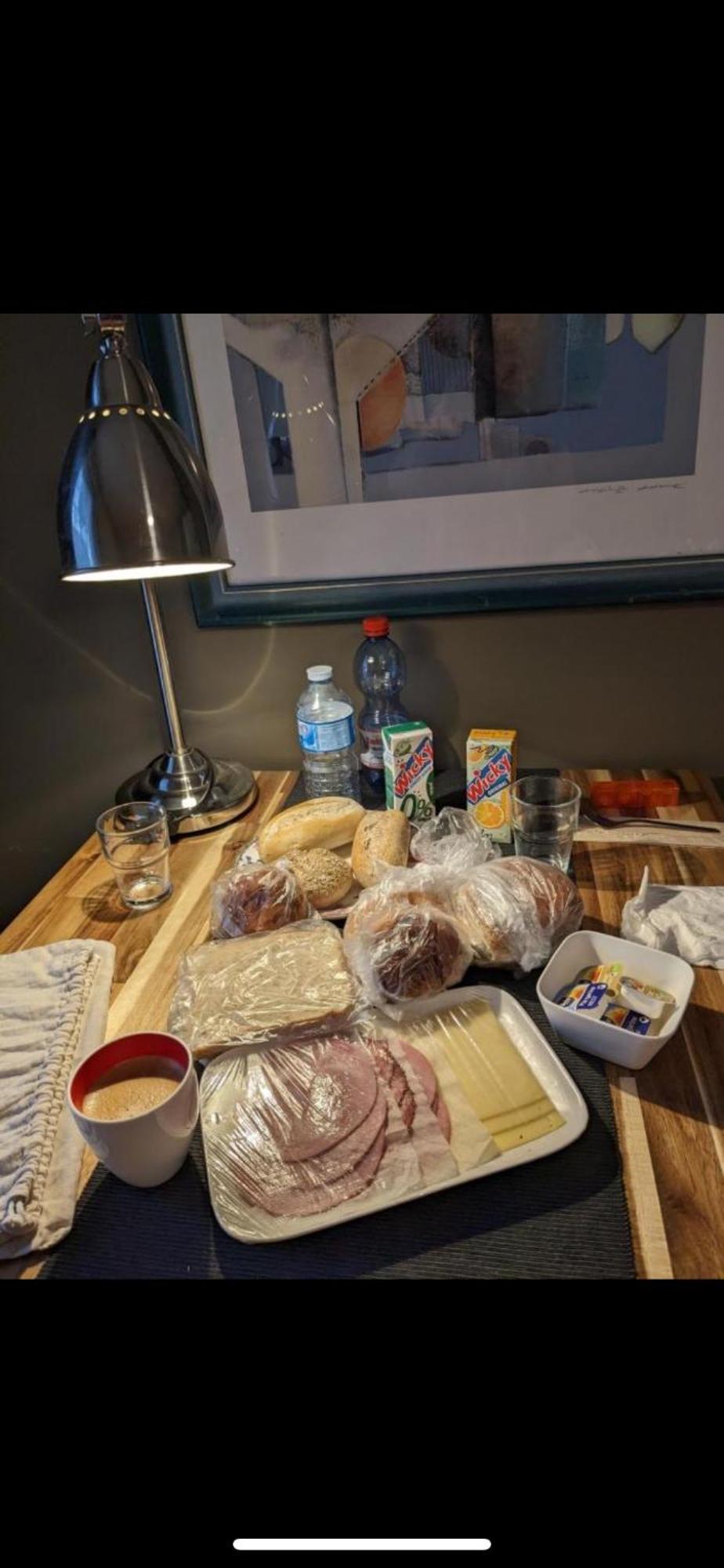 B&B Maison Saint Tropez 에인트호번 객실 사진
