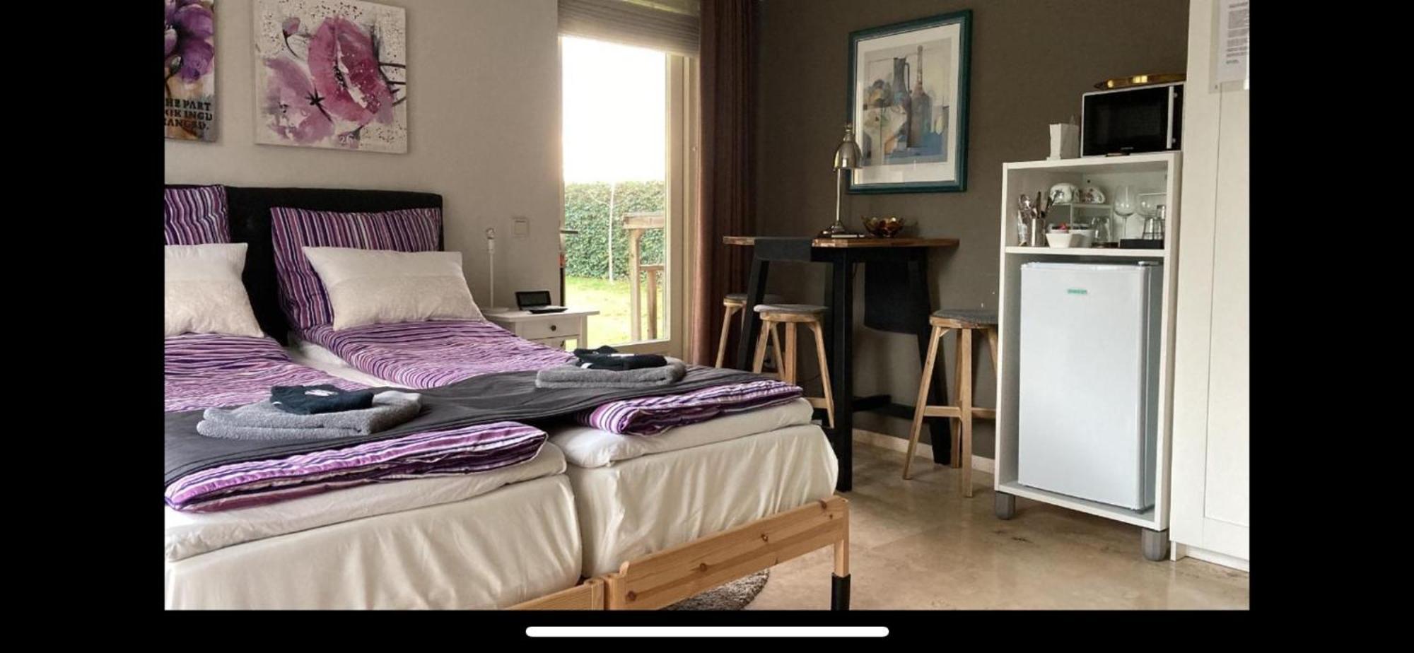B&B Maison Saint Tropez 에인트호번 객실 사진