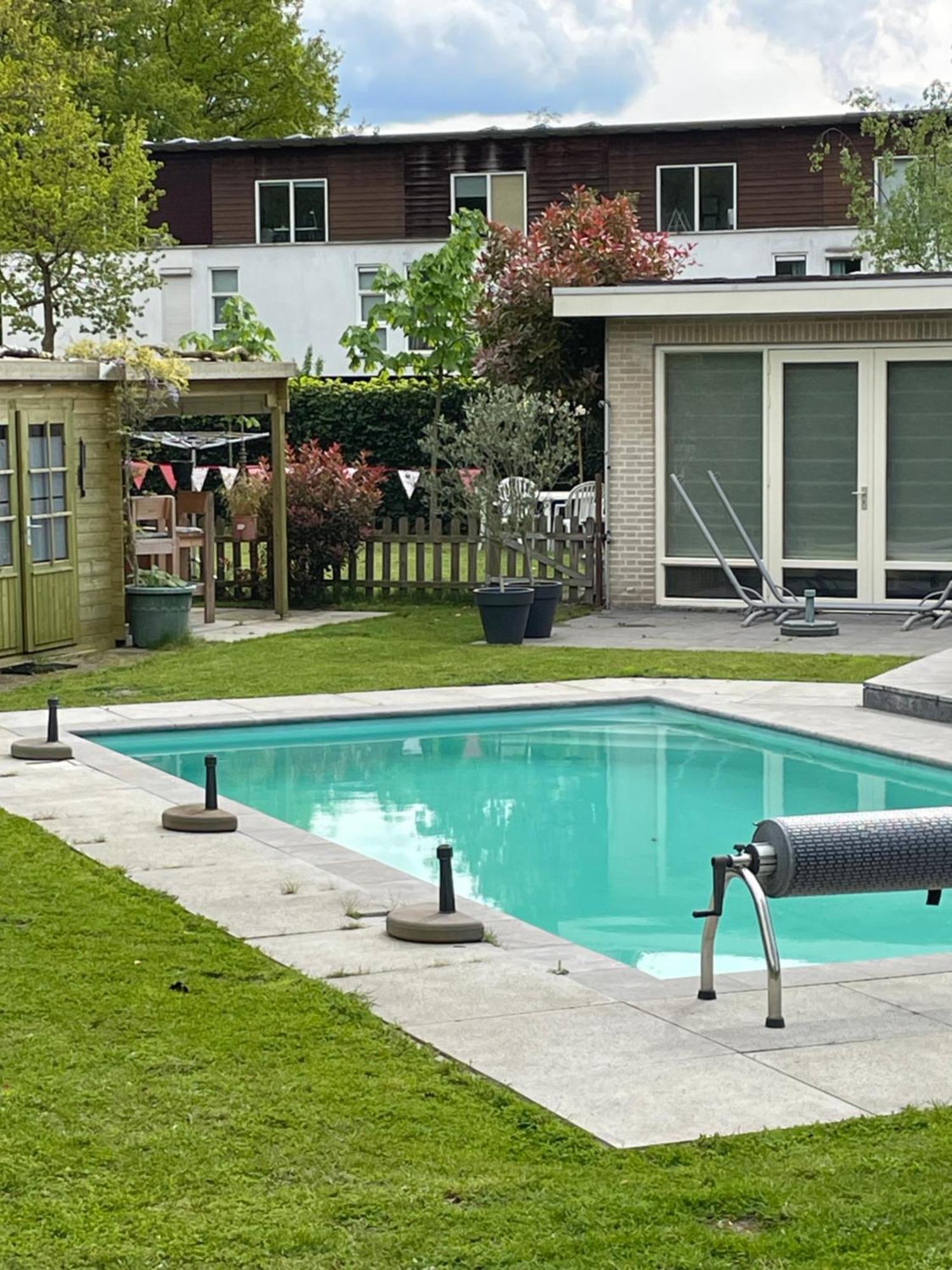 B&B Maison Saint Tropez 에인트호번 외부 사진