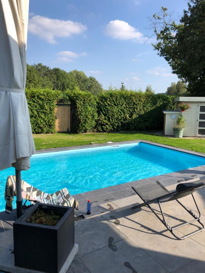 B&B Maison Saint Tropez 에인트호번 외부 사진